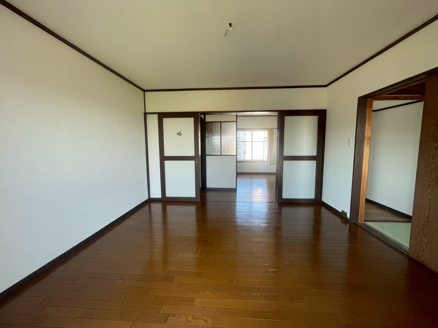 LINE_ALBUM_202655逆瀬川ハイツ5号棟　501_260505_28.jpg